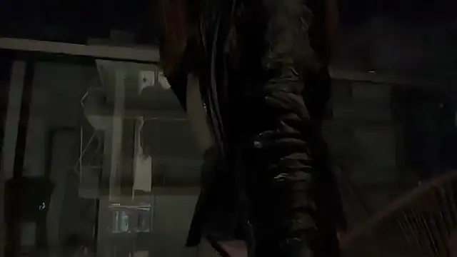 Kellyvenous - Ηuge dildo ride on the window