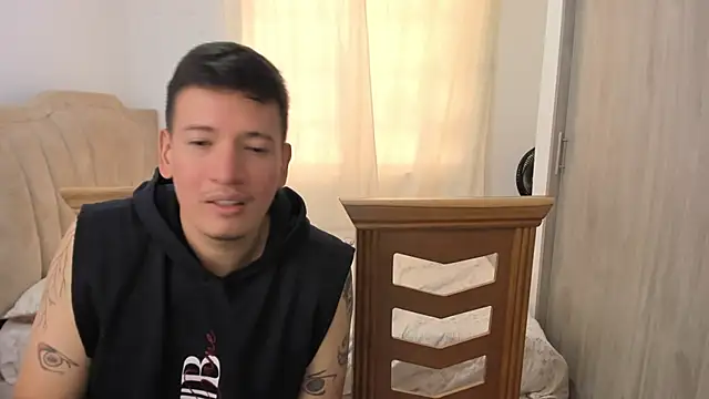 Ethanandzoe - CLIP THE NIPPLES AND PULL HARD