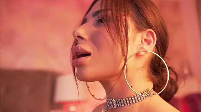 AmberValee - dildo show + 5 min toy controll