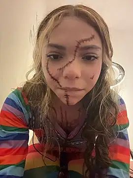 Mia_honey3 - 1 finger in my ass in doggy + control l