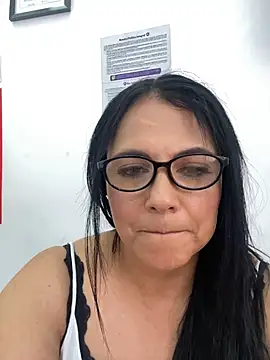 LaTeniente - show tits 🍒