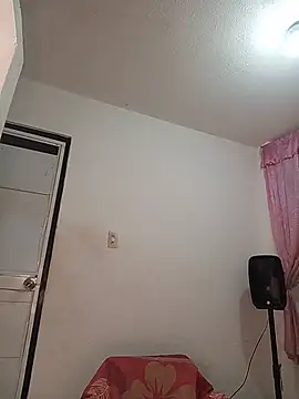 Miss-boobs - GUYSS Naked Show and Boobs in Face