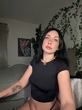 Estherjizz - last tip gets 3 videos,minimum 100 token