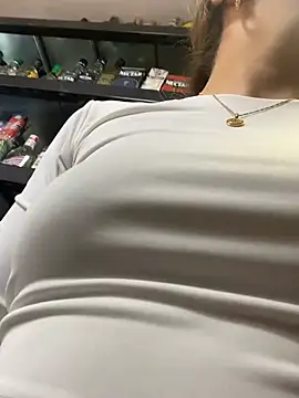 Andrea_19blonde