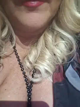 Iolanda69 - Orgasmo in Macchina
