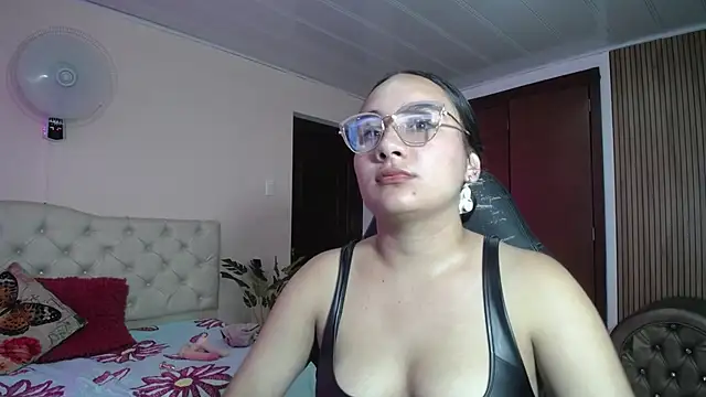 Maylin_horny19 - SHOW BOOBS