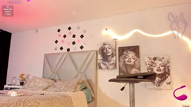 Sexyzoe_69 - naked