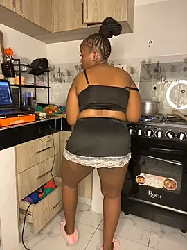 BIGMAMA011 - MAKE IT RAIN DADDY