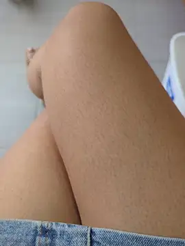DulceCaroX - Squirt standing in public