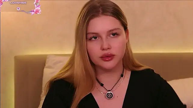 Alexis_Powell - play with me 🔥
