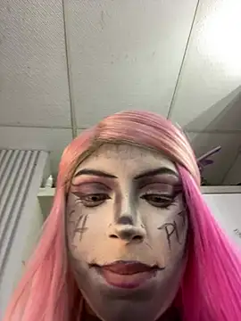 GiaRedd - Take my bra +spit boobs 🥰👉🏼👈🏼