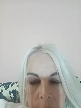 StylishAmelia54