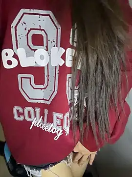 Yiyina_17 - spank ass x30😀😀