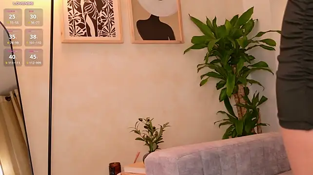 Assh_lee_ - fingering juicy pussy