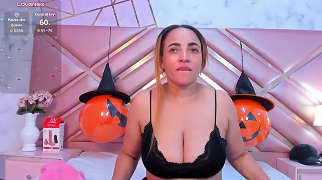 MarianOrozco - 🔥suck my nipples 🔥