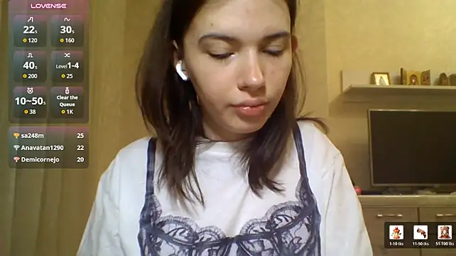 CeyaLier - Pull panties to side (flash)