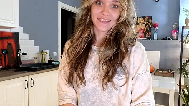 Moni_Carroll