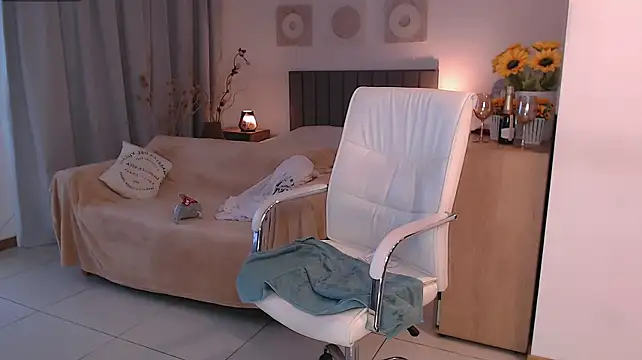 Tilly_Eliot - cam show
