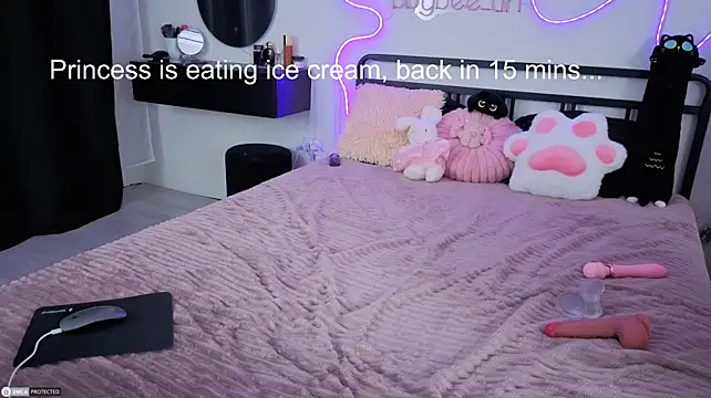 Bbybee_lin - Flash tits