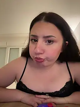 Angela80 - Complètement nue