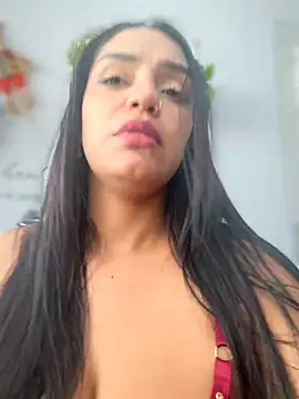 Sara-77 - 🫶🏼☺️VibrateHardInMyClit🤭