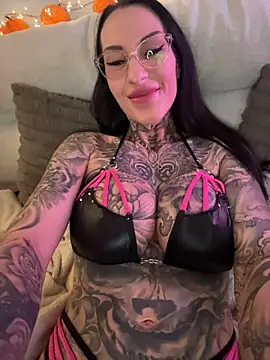 MeganWitch - LT Suprise ✨🙌
