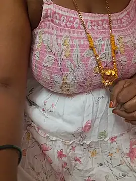 Tamil_Ammani - Boobs show😜😜😝🥰🔥🔥🔥