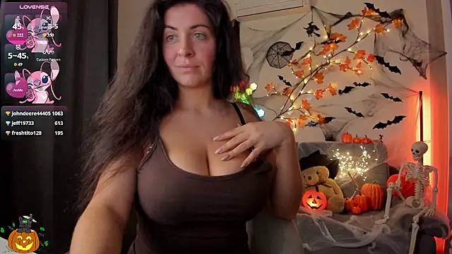 Victorias_world - topless