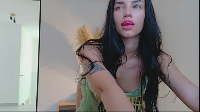 GrettaBenett - Outfit OFF