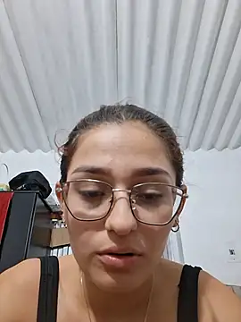 Ary-18 - doggy + 2 finger in ass
