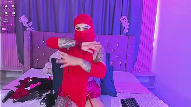 Nayla-Mouna - slap on the ass and oil