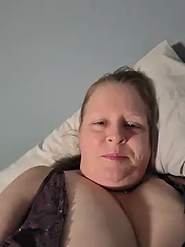 CanadianQueen1973 - Show pussy