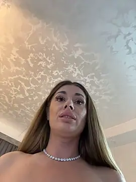IsabellaEtthan - ButtPlugInMyAss+:gift:4LT