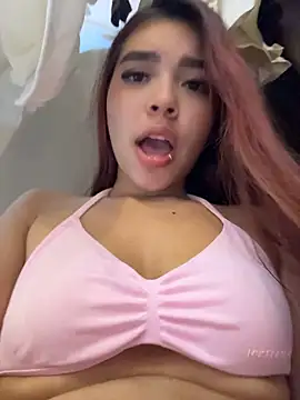 Cata_vargas - NUDE IN THE MIDDLE OF CLOTHES+FUCK PUSSY