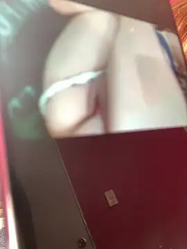 Nenaaa-Neniux - Desnuda