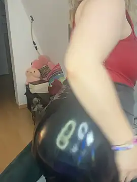 -CurvySecret- - 💦HOT Dildo Blowjob