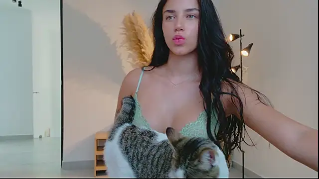 GrettaBenett - Outfit OFF