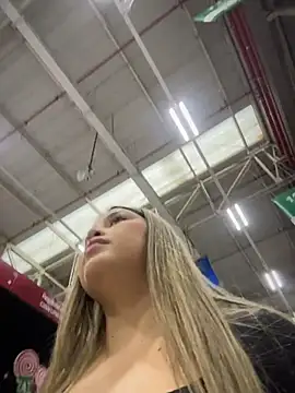 Lunablossom_ - Take off my thongs in public