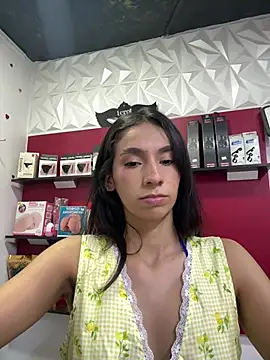 Lunaluxury22 - ridea dildo in the store🔥​😈