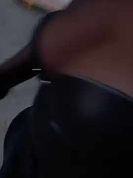 Sophie_banger - Tits out saliva in hard nipples 🥵