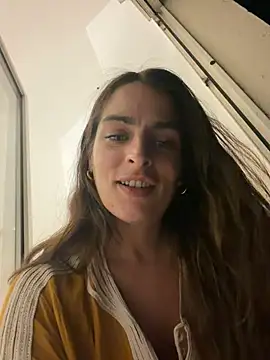 Camii2244 - cameltoe and bush tease