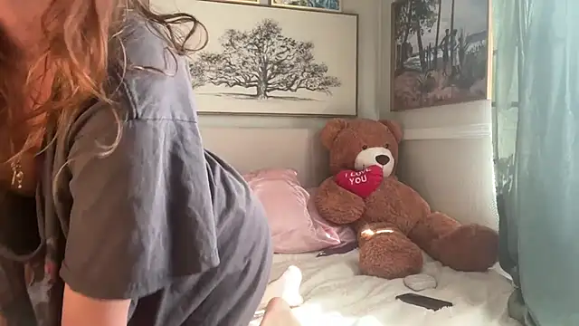 Juliaraee - bottomless twerkkk