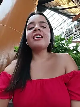 Julieth_hot-69 - Take off my panties in public 😈😉