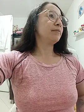 Emilypoppy3 - Riding a big toy