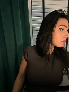 OIivia - Spank ass and twerk