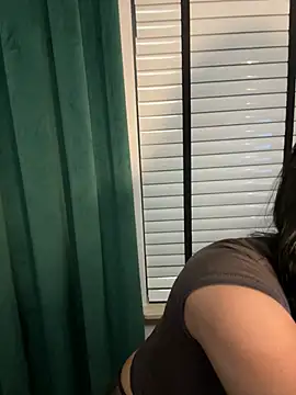 OIivia - Spank ass and twerk