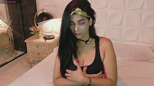 MarianaMontezz - Open Pussy fingering until Squirt 💦