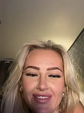 SquirtQueenNaughtyCourts