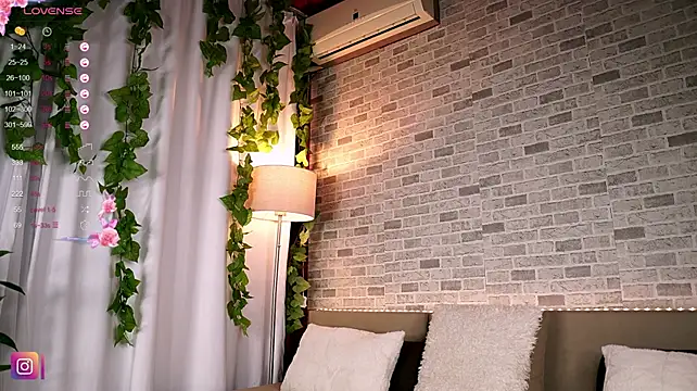 BabyyyLunaX - Boobs tease POV