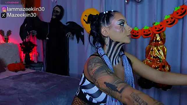 Iammazeekiin30 - Cum show